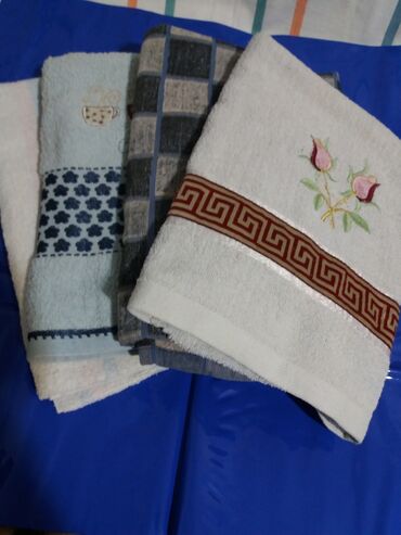 гибискусы махровые в Кыргызстан | ДРУГИЕ КОМНАТНЫЕ РАСТЕНИЯ: Большие махровые полотенца, не
новые, но хорошие.  4 штуки 750 сом