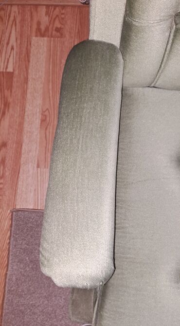 Sofe i kaučevi: Trosed-u odličnom stanju, bez oštećenja mebla, bez fleka, mehanizam — 6