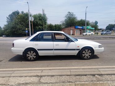 запчасть на мерс 814: Mazda 626: 1991 г., 2 л, Механика, Бензин, Седан