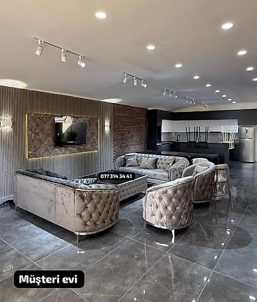 islenmis masa: Müasir salon üçün dəbdəbəli yumşaq mebel dəsti - Tərkib: 1 böyük künc — 1