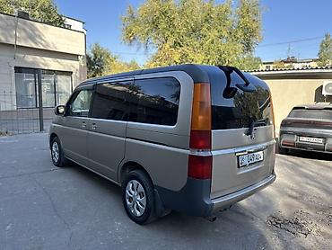 step rf3: Honda Stepwgn: 2001 г., 2 л, Автомат, Бензин, Минивэн — 4