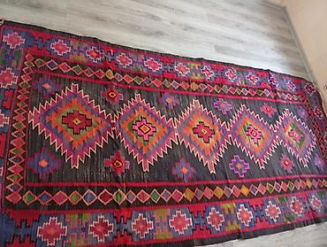 Шерсть: Xalça – əl toxuması kilim üslubunda - Naxış: Qafqaz motivli, romb və — 1