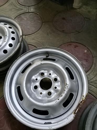 Disklər: Polad disk dəsti (3 ədəd) - Material: polad - Çuxur sayı: 4 bolt — 2