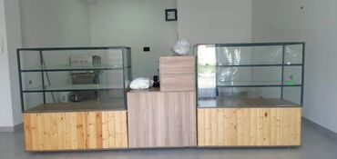Soyuducu vitrinləri: Quru vitrindi ölçü 150sm x 150sm ortası kassadı işiqlarıda yanır