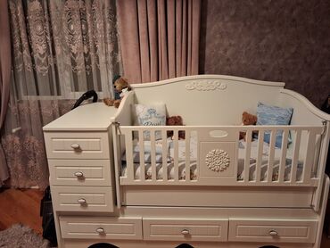 Bağ evi və bağ üçün hərşey: Oğlan və qız üçün, Yeni, Dördbucaq, Beşik, Dəstsiz, Matras ilə, Yellənmə mexanizmsiz