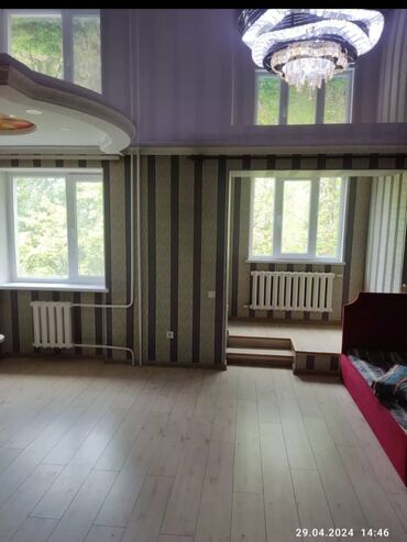 квартиры в оше на час: 3 комнаты, 58 м², Хрущевка, 2 этаж, Косметический ремонт