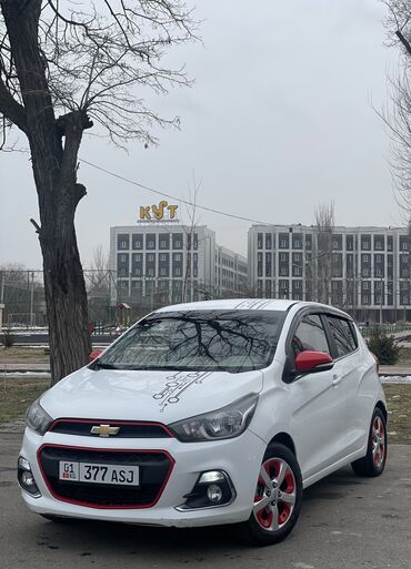 chevrolet spark 2016: Chevrolet Spark: 2016 г., 1 л, Вариатор, Бензин