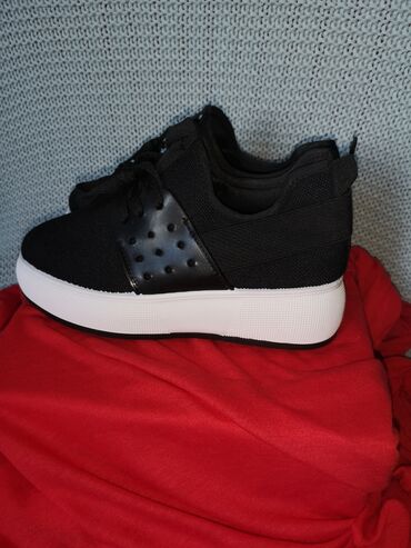 planeta jordan patike: 38, color - Black