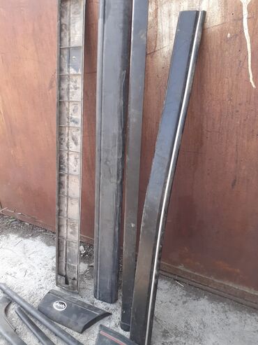 Другие детали кузова: Решётка гольф2 джетта 2, оригинал, цена 1000с дверные молнинг дж — 13