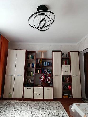 Продажа полдома: Сдаю. дом в районе 4 гор.больницы. Количество комнат 2 Площадь:42м2 — 4