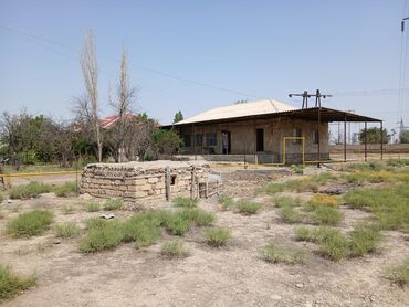 kirə evlər: 5 otaqlı, 260 kv. m, Təmirsiz