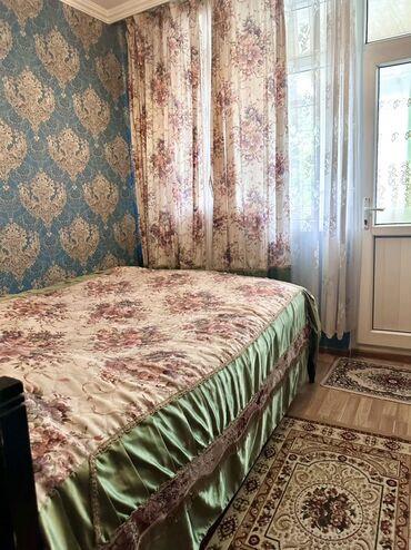 Günlük kirayə mənzillər: 3 otaqlı — 6