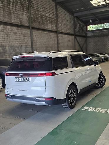 Kia: Kia Carnival: 2020 г., Минивэн — 5