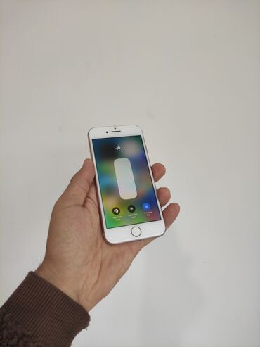 Xiaomi: IPhone 8, 64 GB