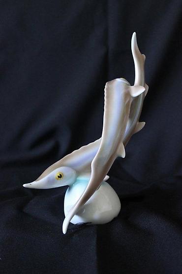 Figure: STARA KERAMIČKA FIGURA RIBE, HOLLОHАZA MAĐARSKA, RETKO | Keramička — 1