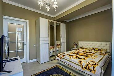 hostel osh: 2 комнаты, Бишкек Парк ТРЦ, Парковка, Постельное белье, Душевая кабина — 4