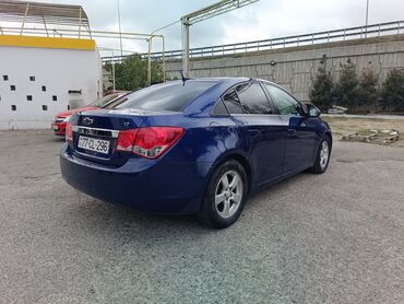 Chevrolet: Chevrolet Cruze: 1.4 l | 2013 il 240000 km Sedan — 4