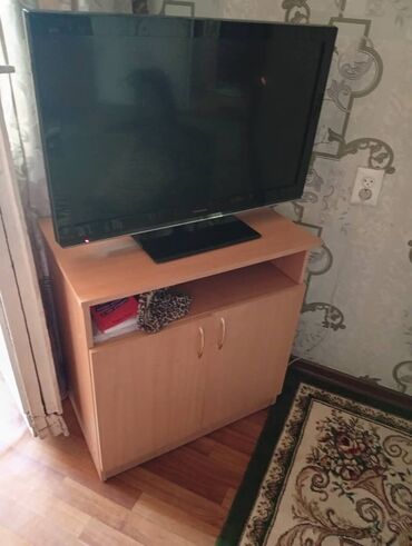 калонки для телевизора: Продается тумба под телевизор + телевизор Panasonic.В отличном