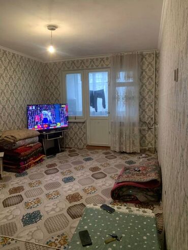 квартира в районе учкун: 1 комната, 32 м², 104 серия, 2 этаж, Старый ремонт