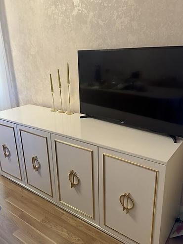 TV altlığı: Ağ rəngli, klassik-modern üslubda TV konsol/komod. - Material: MDF/Lam — 1