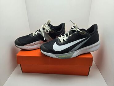 купить ак калпак бишкек: Мужские кроссовки, 41, Nike, Б/у, цвет - Черный, Самовывоз, Платная доставка