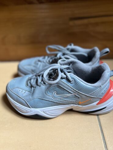 отдам дапом: Nike air 36 размер, женские, б/у, не оригинал