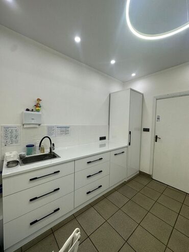 аренда помещения в канте: Сдаю Офис, 16 м², В бизнес центре, 1 линия