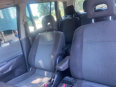 renault master: Mazda PREMACY: 2004 г., 2 л, Автомат, Бензин, Минивэн — 4