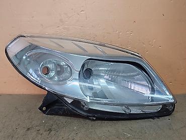 сандеро: Передняя правая фара Renault 2010 г., Б/у, Оригинал — 2