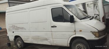 тракторы 892: Mercedes-Benz : 1997 г., 2.9 л, Механика, Дизель