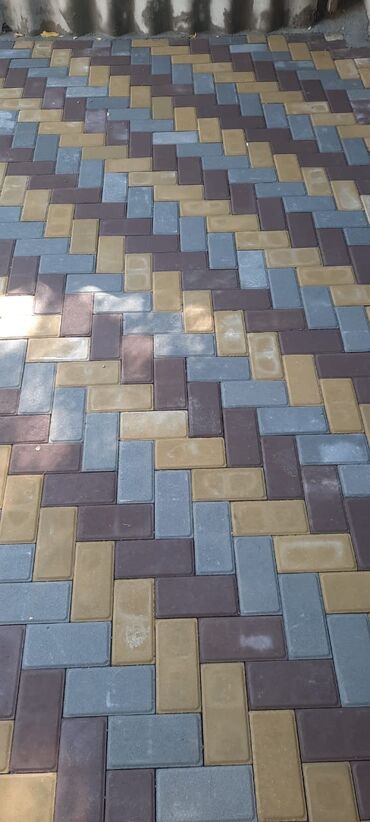Евробрусчатка: Евро брусчатка Брусчатка Прессованный брусчатка Качественные at lalafo.kg — 21 Евробрусчатка: Евро брусчатка Брусчатка Прессованный брусчатка Качественные — 21