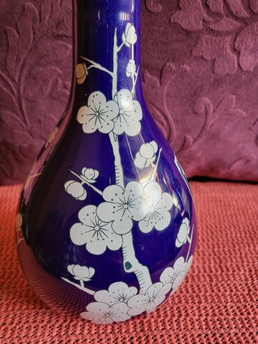Čaše: Flasa nova za pice porcelan,kobalt,rucno oslikana Kina 1953g. Flasa — 9