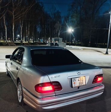 мерседерс 210: Mercedes-Benz A 210: 1998 г., 4.3 л, Автомат, Бензин, Седан