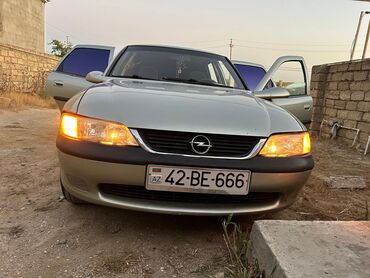 Opel: Opel Vectra: 1.6 l | 1996 il 484500 km Sedan — 9