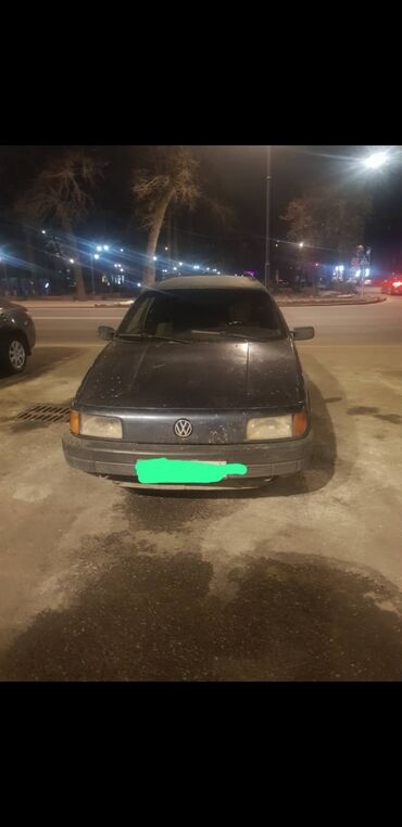 Volkswagen: Volkswagen Passat: 1993 г., 1.8 л, Механика, Бензин, Универсал