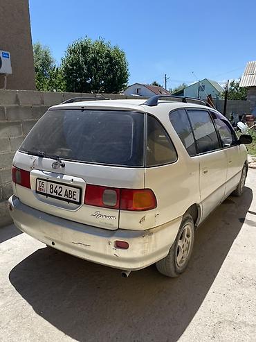 changan q005: Toyota Ipsum: 1998 г. — 3