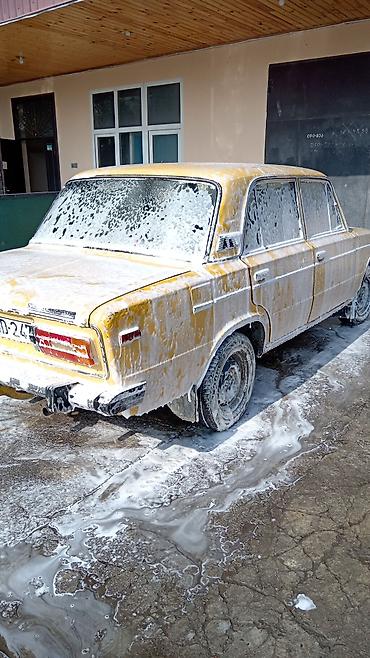 mercedes 208 d: VAZ 2106, sarı rəng. Ən əsası zavodur. 100 %zavod — 2