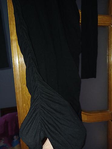 nike tech fleece: Qadınlar üçün qara rəngli uzun paltar - Model: qısa bədənə oturan — 1
