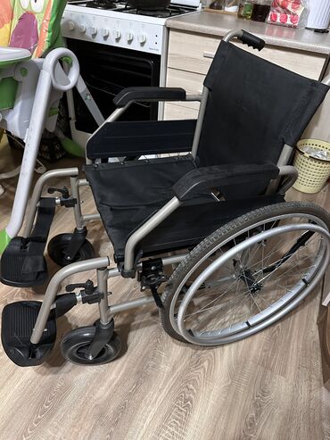 электрическая коляска для инвалидов: Продаётся !!! 
Состояние новоймало б/у