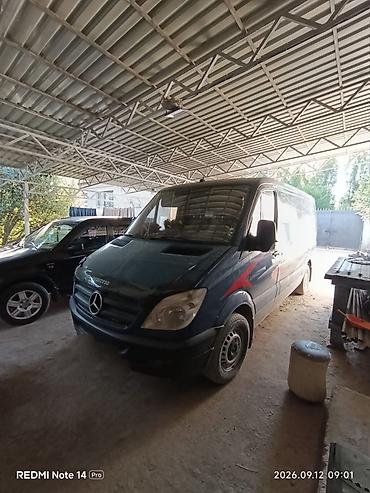 эшке: Жеңил жүк ташуучу унаа, Mercedes-Benz, 1,5 т, Колдонулган — 3