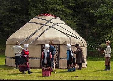 Аренда юрт: Аренда юрты, Каркас Деревянный, 75 баш, С полом, Самовар, Посуда — 3