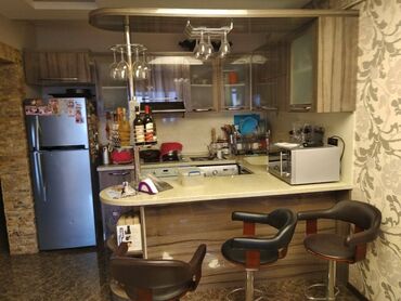 Uzunmüddətli kirayə mənzillər: Sabunçu rayonu,Razin Akkordda,3 otaqlıdan 4 otaqlıya düzəldilmiş,tam — 5