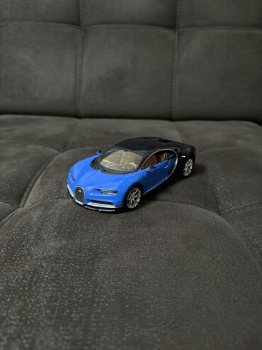 другая модел: Продается колекционная машинка Bugatti Chiron