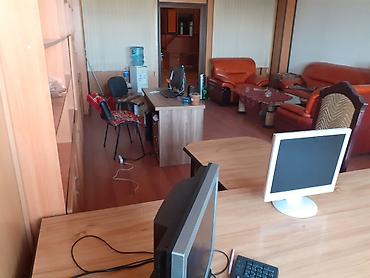Kommersiya daşınmaz əmlakı: Xetai metro . A.M.A.Y ticaret merkezinde ofis icareye verilir. mebel — 8