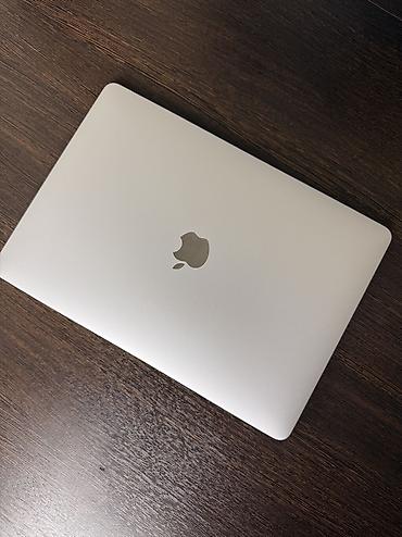 Ноутбуки Apple (MacBook): Макбук Эйр м1 16/256 гб Стоит новый аккумулятор В комплекте зарядка и — 13