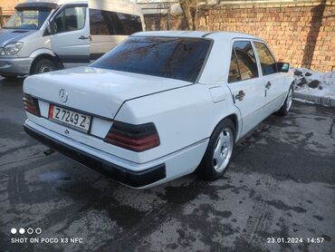 Mercedes-Benz: Mercedes-Benz E 200: 1991 г., 2 л, Механика, Бензин, Седан