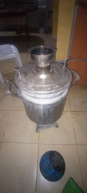 Köhnə tipli metal samovar – kömür/odunla işləyən model, tam əla lalafo.az -da Köhnə tipli metal samovar – kömür/odunla işləyən model, tam əla