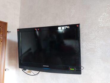 qədimi televizor: İşlənmiş Televizor Samsung DLED 82" HD (1366x768), Ünvandan götürmə