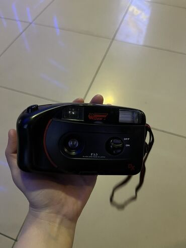 sony фотоапарат: Пленочный фотоаппарат Wizer ST-1. Компактный корпус черного цвета с