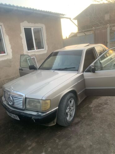 мерс жып: Mercedes-Benz 190: 1990 г., 2 л, Механика, Бензин, Седан